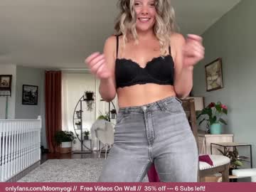 Naked cam girl bloomyogi image #1908927