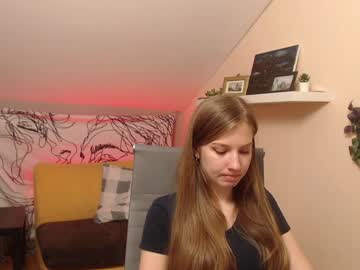 Naked cam girl suziii_ image #3921646