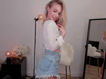 Naked cam girl kittylovecam image #4005007
