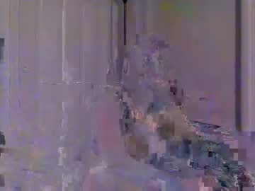 Naked cam girl liltwinkie18 image #1494491