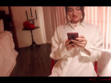 Naked cam girl cinnabelle image #357670