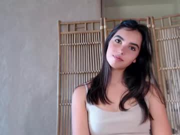 Naked cam girl nika_la image #2142414