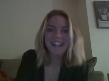 Naked cam girl littlelaurie2 image #1393357