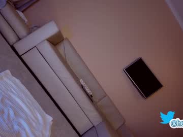 Naked cam girl hollyextra image #3286387