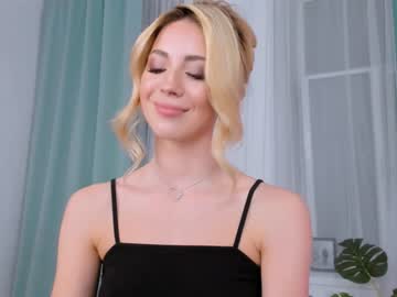 Naked cam girl emmi_rosee image #1497861