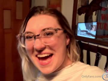 Naked cam couple justjojo333 image #2343572
