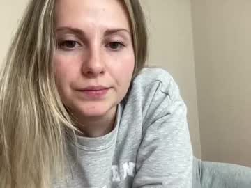 Naked cam girl like_to_feel image #1169185