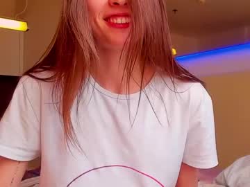 Naked cam girl _demi_dee_ image #1864374