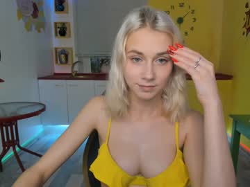 Naked cam girl leila_moors image #262508