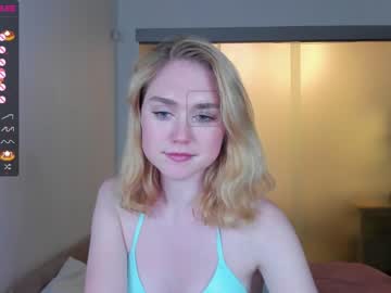 Naked cam girl vanessa_maes image #2585763