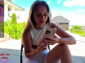 Naked cam girl misss_vikki image #2064527