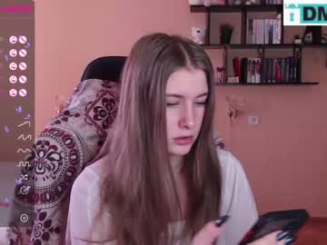 Naked cam girl minnie_olson_ image #3589874