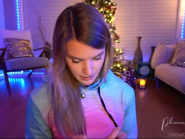 Naked cam girl phoenix_taylor image #689612