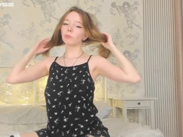 Naked cam girl lill_alice image #2286534