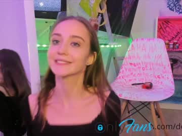 Naked cam girl dora_dds image #622277
