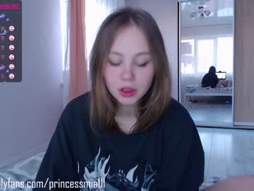 Naked cam girl little__princesss1 image #1425126