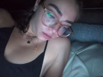 Naked cam girl kiravixen image #3942712
