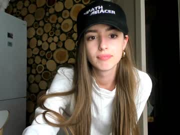 Naked cam girl coy_amina image #1204353