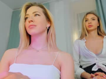 Naked cam girl emmi_rosee image #1832899
