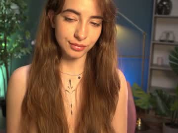 Naked cam girl yours_lola image #1834393