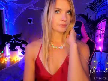 Naked cam girl phoenix_taylor image #201079
