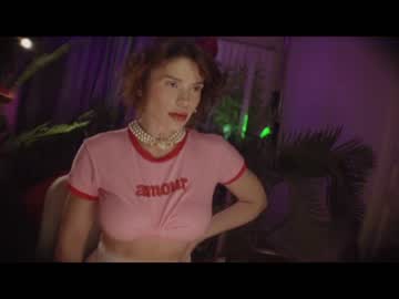 Naked cam girl lucieoude_ image #3731021