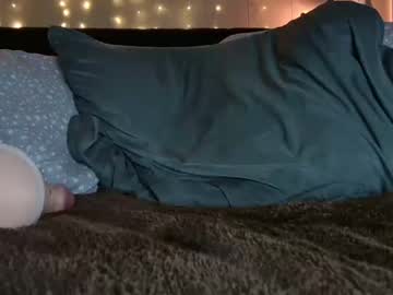 Naked cam girl xxxjaelynnxx image #3226127