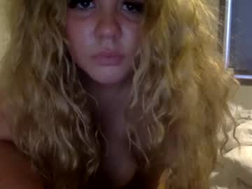 Naked cam girl collegecutie121 image #1615040