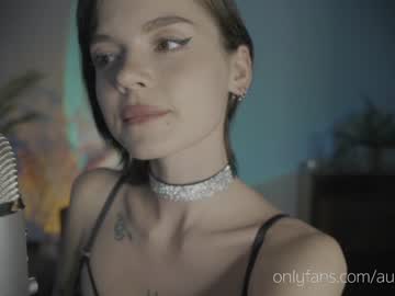 Naked cam girl auddicted image #381375