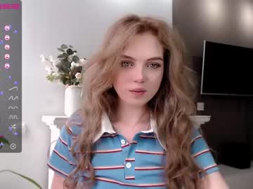 Naked cam girl small_blondee image #1833462
