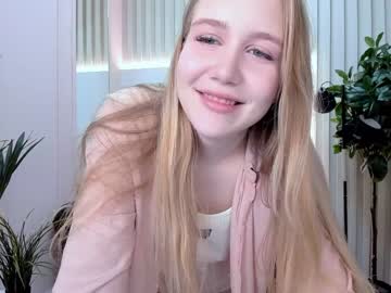 Naked cam girl kittenbella image #2719940