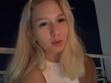 mistreslut naked cam
