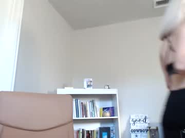 Naked cam girl miss_bee image #3437013