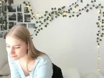 Naked cam girl suchasophie image #3920278