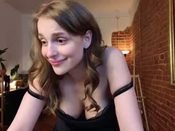 Naked cam girl artiprincess image #3995309