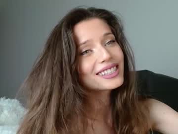 Naked cam girl isia_slay image #2131048