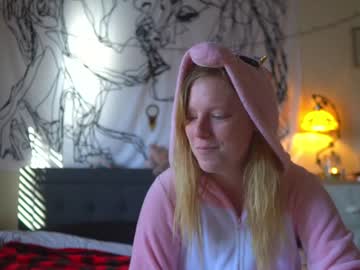 Naked cam girl crimsonxrapture image #607475