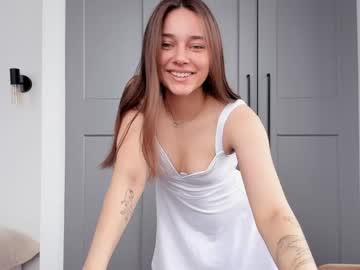 Naked cam girl eleonora_linn image #2021340