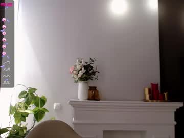 Naked cam girl small_blondee image #1811914