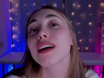 vikki_opp naked cam