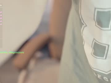 Naked cam girl mia_milagros image #2119395