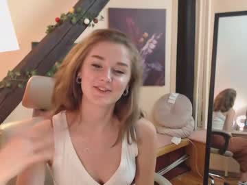 Naked cam girl abi_i image #2445455