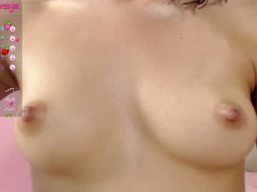 Naked cam girl little_effy18 image #1953427