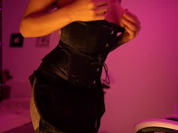 Naked cam girl kronniekray image #2174778