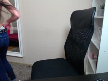 mia_sis naked cam
