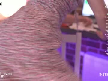 Naked cam girl lil_eva image #2123558