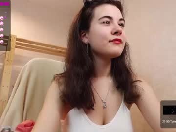 Naked cam girl mila_kimm image #3518200