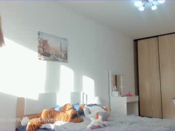 Naked cam girl elisa_oliver image #978372