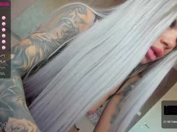 Naked cam girl diamond_jo image #3383124