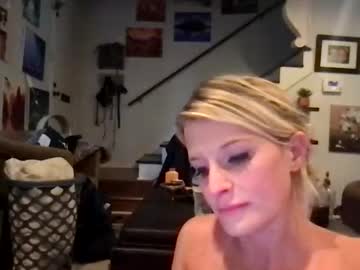 Naked cam couple innocentprincess94 image #2453322